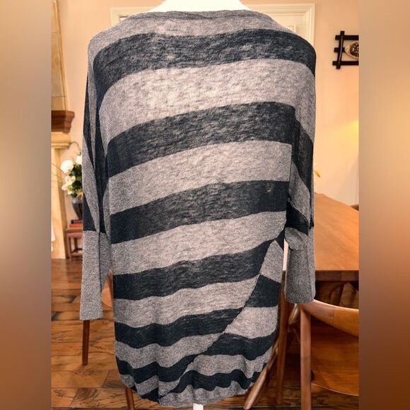 Vince Wool Silk Alpaca Stripe Sheer Dolman Tunic Sweater M Gray Black Boho - Picture 3 of 6